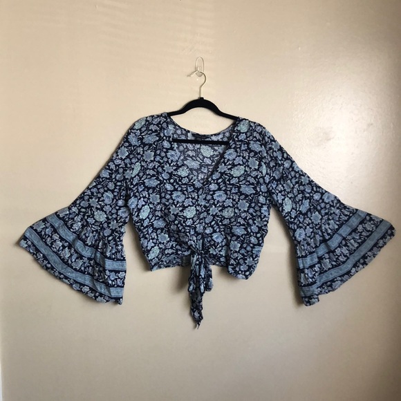American Eagle Flowy Bell Sleeve Crop Top - Picture 2 of 5